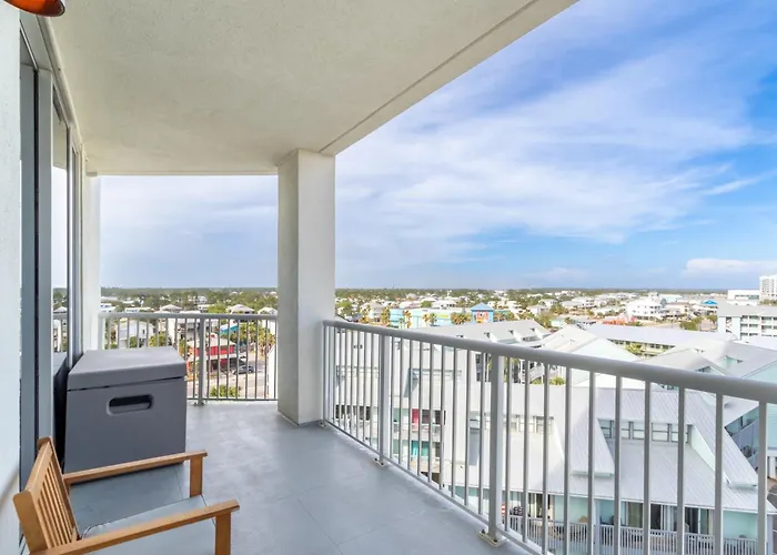 Island Tower Apartment